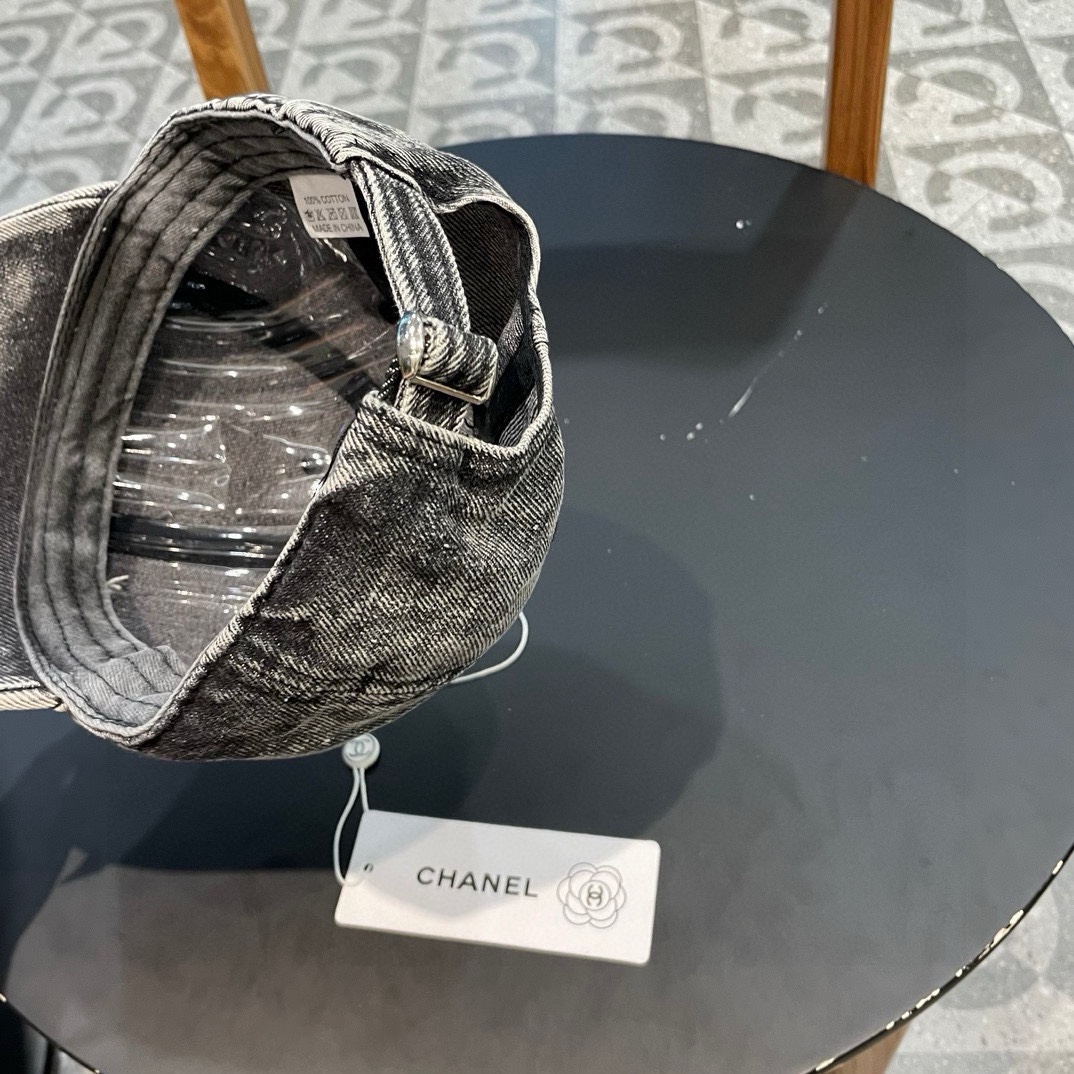   香奈儿CHANEL 新品牛仔棒球帽，小香经典简约，时尚休闲设计 跑量新品
