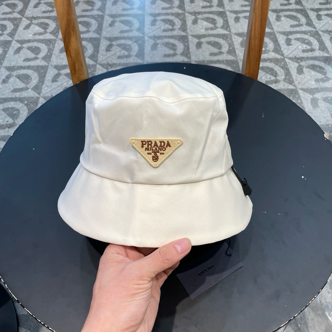 NO:353288,Prada PRADA 2025 new double-sided fisherman hat with a strong sense of design, very good head shape, can modify various head shapes, versatile hat, straw hat, fisherman hat, baseball hat, hat, prada, prada, espadrilles, hats普拉达PRADA2025新款 双面渔夫帽 设计感超强,头型非常好,可以修饰各种头型,实力百搭款帽子草帽渔夫帽棒球帽,帽子,prada,prada,espadrilles,hats,hat