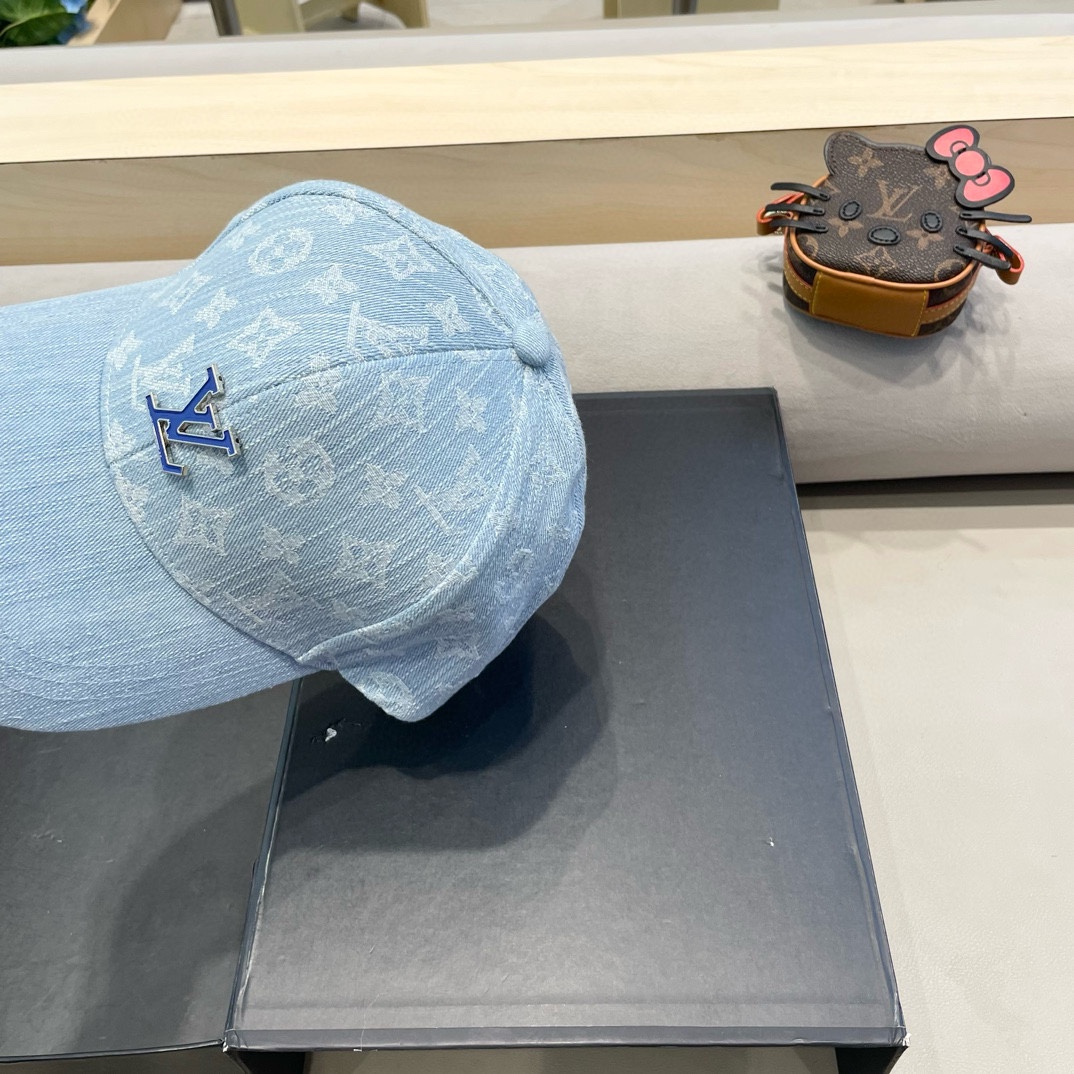  🧢路易威登棒球帽 LouisVuitton😍新款LV棒球帽，重工打造♥️高端大气，百搭款🤗男女通用！跑