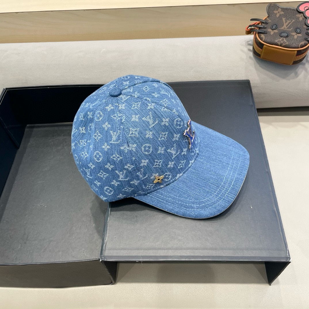  🧢路易威登棒球帽 LouisVuitton😍新款LV棒球帽，重工打造♥️高端大气，百搭款🤗男女通用！跑