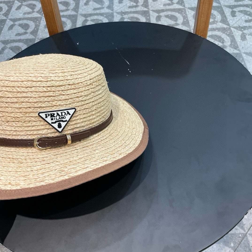 【PRADA普拉达】新款大牌织带拉菲草平顶草帽，出街必备超好搭配，赶紧入手！