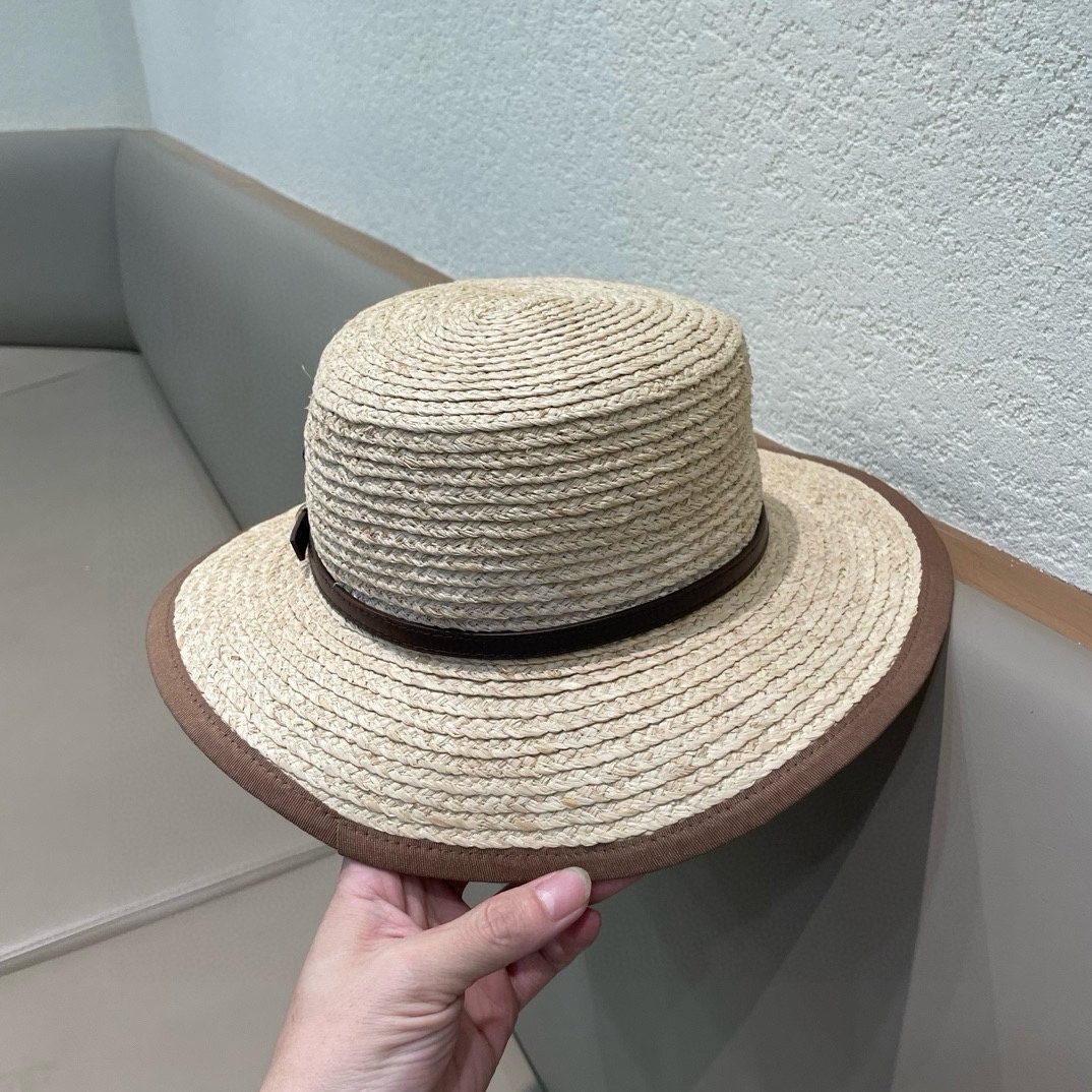 【PRADA普拉达】新款大牌织带拉菲草平顶草帽，出街必备超好搭配，赶紧入手！