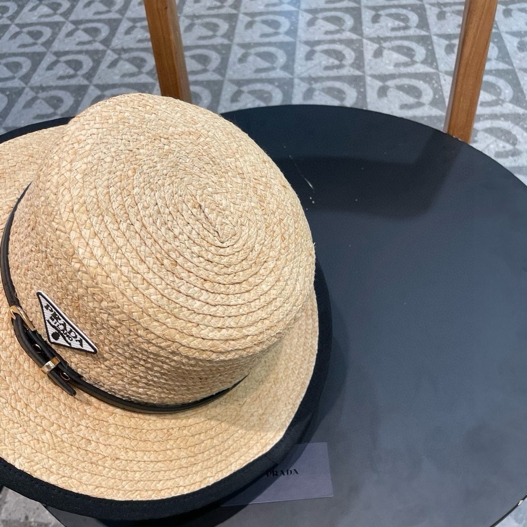 【PRADA普拉达】新款大牌织带拉菲草平顶草帽，出街必备超好搭配，赶紧入手！