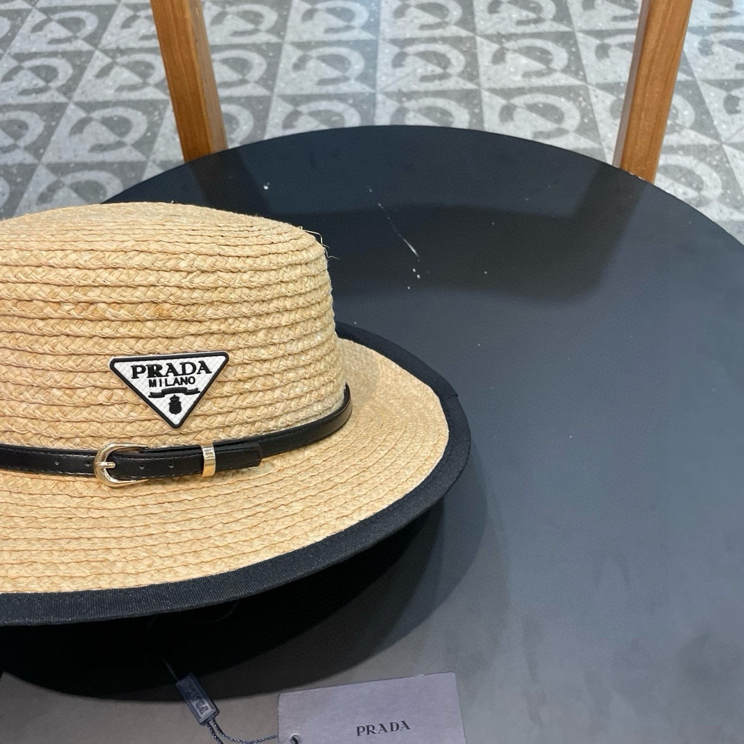【PRADA普拉达】新款大牌织带拉菲草平顶草帽，出街必备超好搭配，赶紧入手！