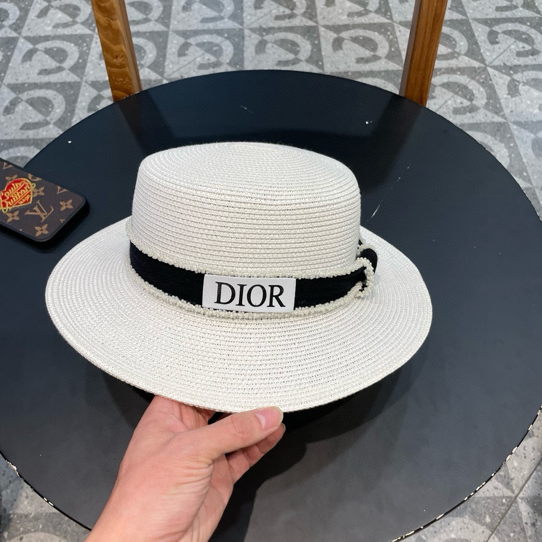NO:226195,【DIOR】New big brand color-blocking straw hat, the first choice for the seaside in summer~ New material woven~ Full texture hat Straw hat Fisherman's hat Baseball hat, hat, dior, dior, espadrilles, hats19860909【DIOR迪奥】 新款大牌拼色草帽 夏天海边首选～ 新款材质编织而成～质感满分帽子草帽渔夫帽棒球帽,帽子,dior,dior,espadrilles,hats,hat