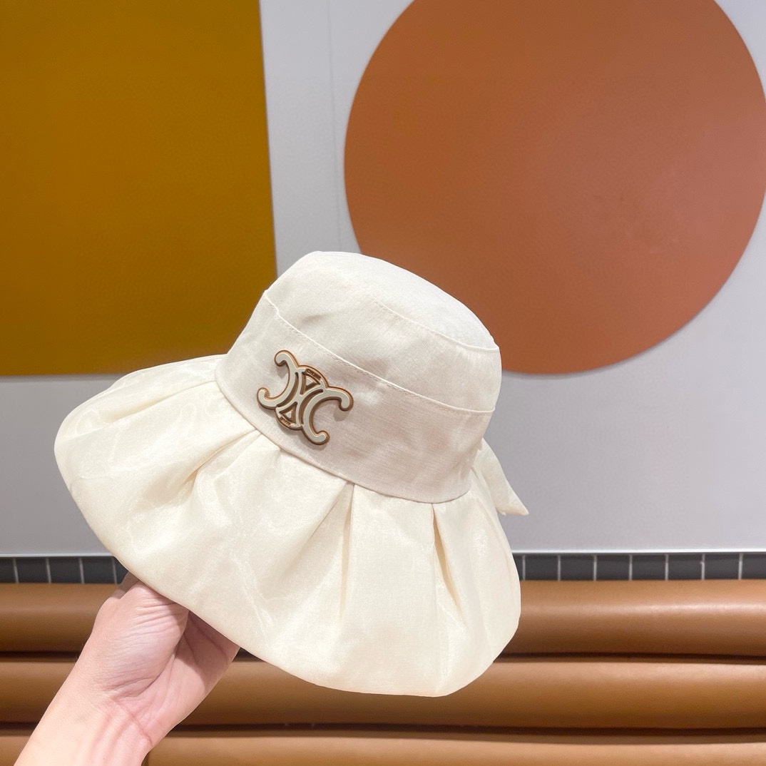  【CELINE 塞琳】新款度假风蝴蝶结大沿彩胶遮阳渔夫帽，大牌款超好搭配，赶紧入手