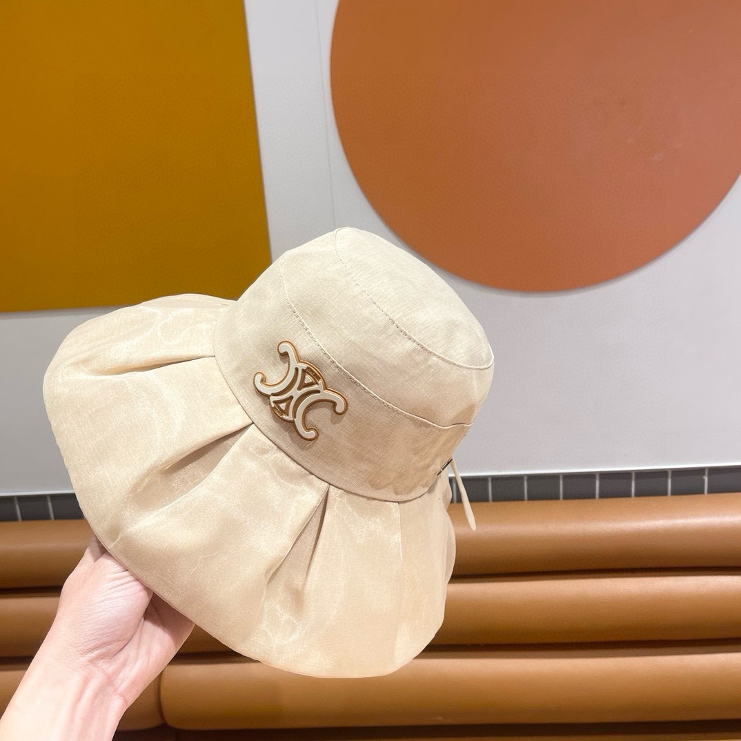  【CELINE 塞琳】新款度假风蝴蝶结大沿彩胶遮阳渔夫帽，大牌款超好搭配，赶紧入手