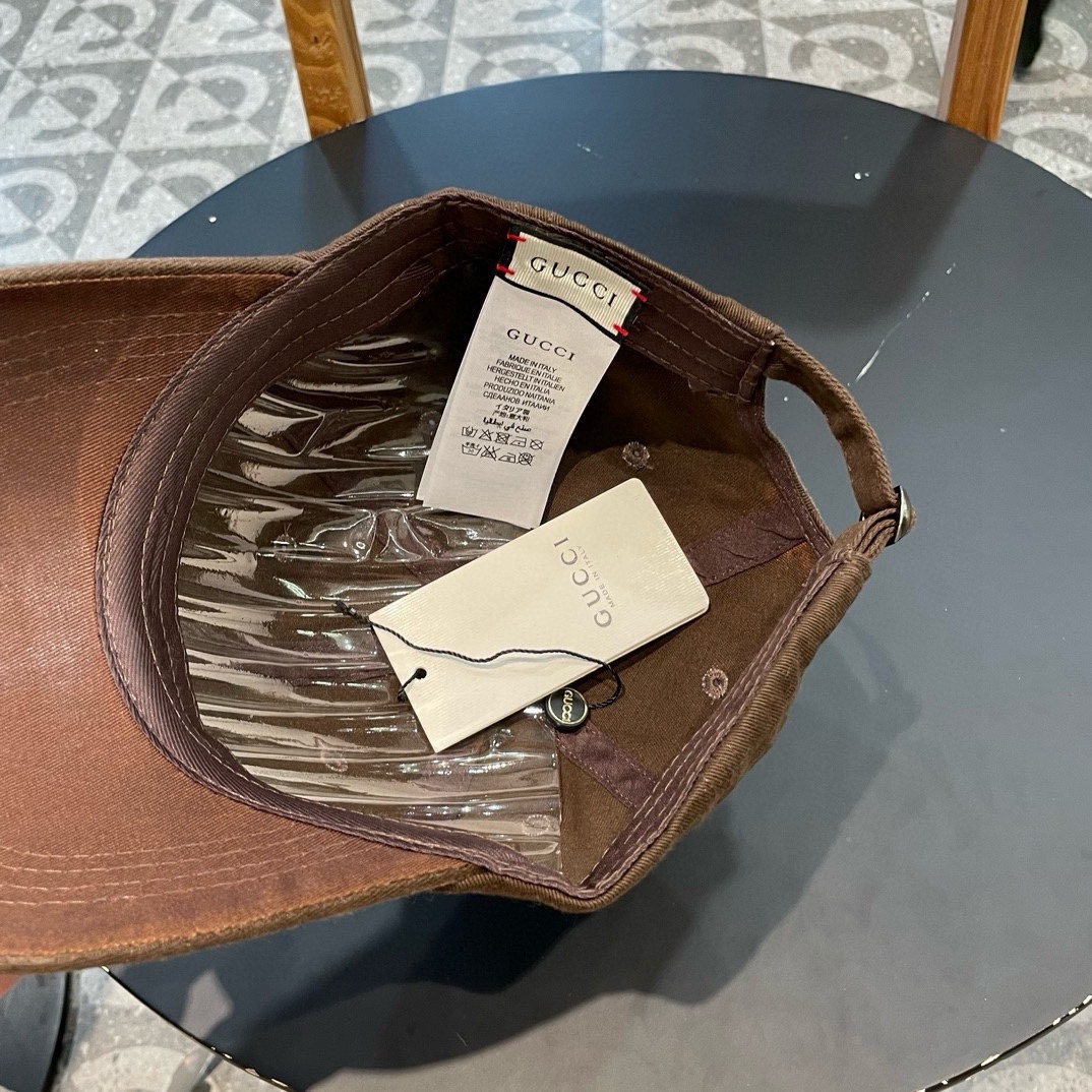  古奇联名棒球帽♥️GUCCI🧢官网新品，棒球帽，原单品质火爆来袭 🔥🎩 工艺非常精美 高档大气上档次！