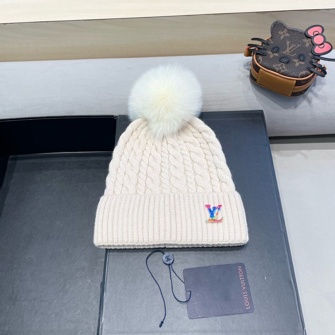 路易威登lv针织毛线帽子女秋冬季韩版保暖冷帽新款可爱毛球加绒加厚套头帽潮 路易威登lv针织毛线帽子女秋冬季韩版保暖冷帽新款可爱毛球加绒加厚套头帽潮