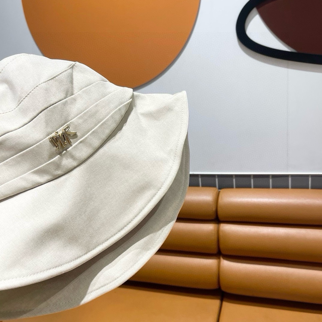  Dior(迪奥)新款原单渔夫帽， 精致純也格调很有感觉，很酷很时尚，专柜断货热门，质量超赞