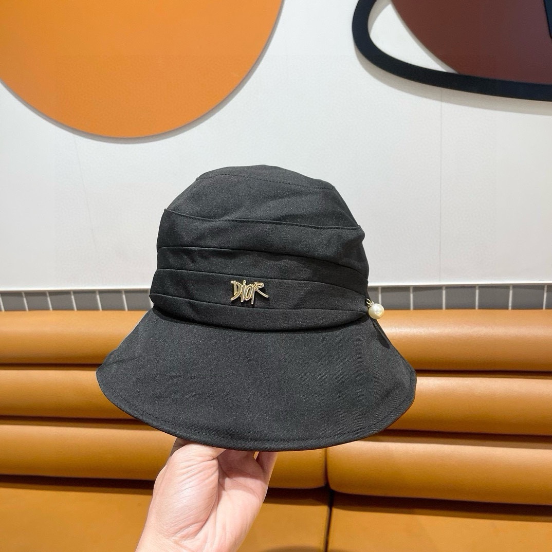 Dior(迪奥)新款原单渔夫帽， 精致純也格调很有感觉，很酷很时尚，专柜断货热门，质量超赞