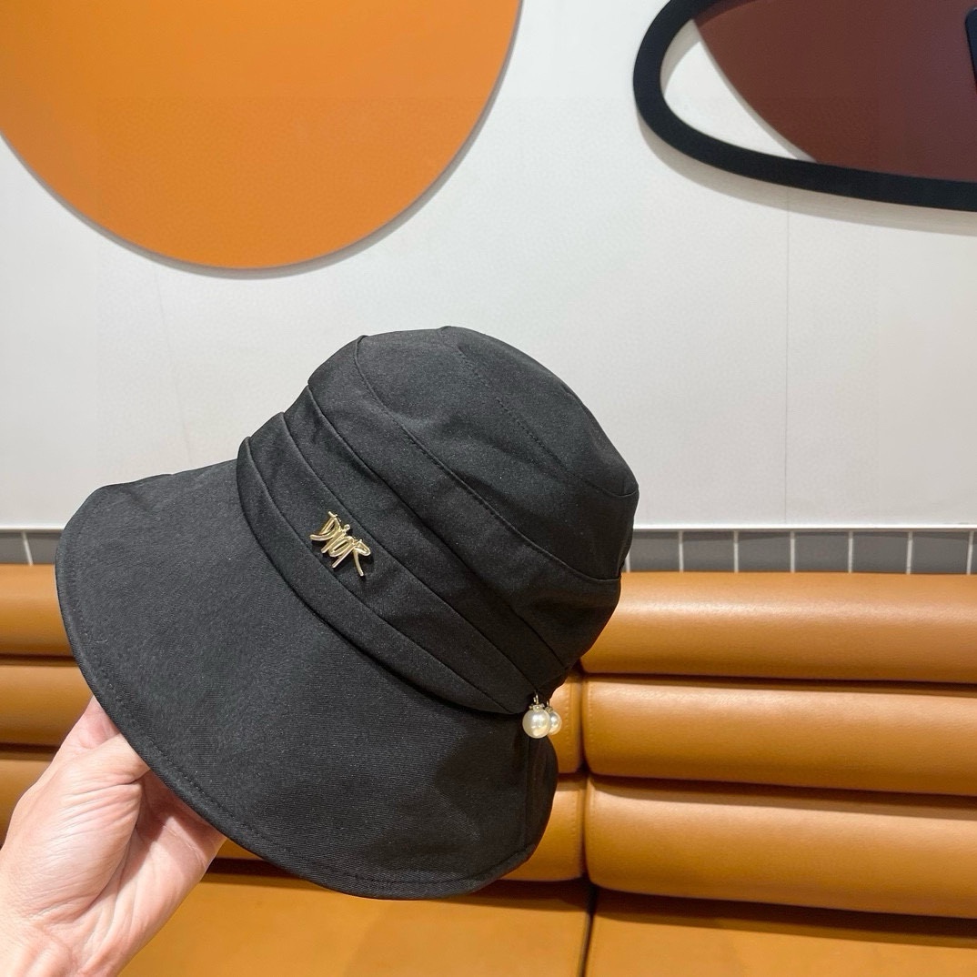  Dior(迪奥)新款原单渔夫帽， 精致純也格调很有感觉，很酷很时尚，专柜断货热门，质量超赞