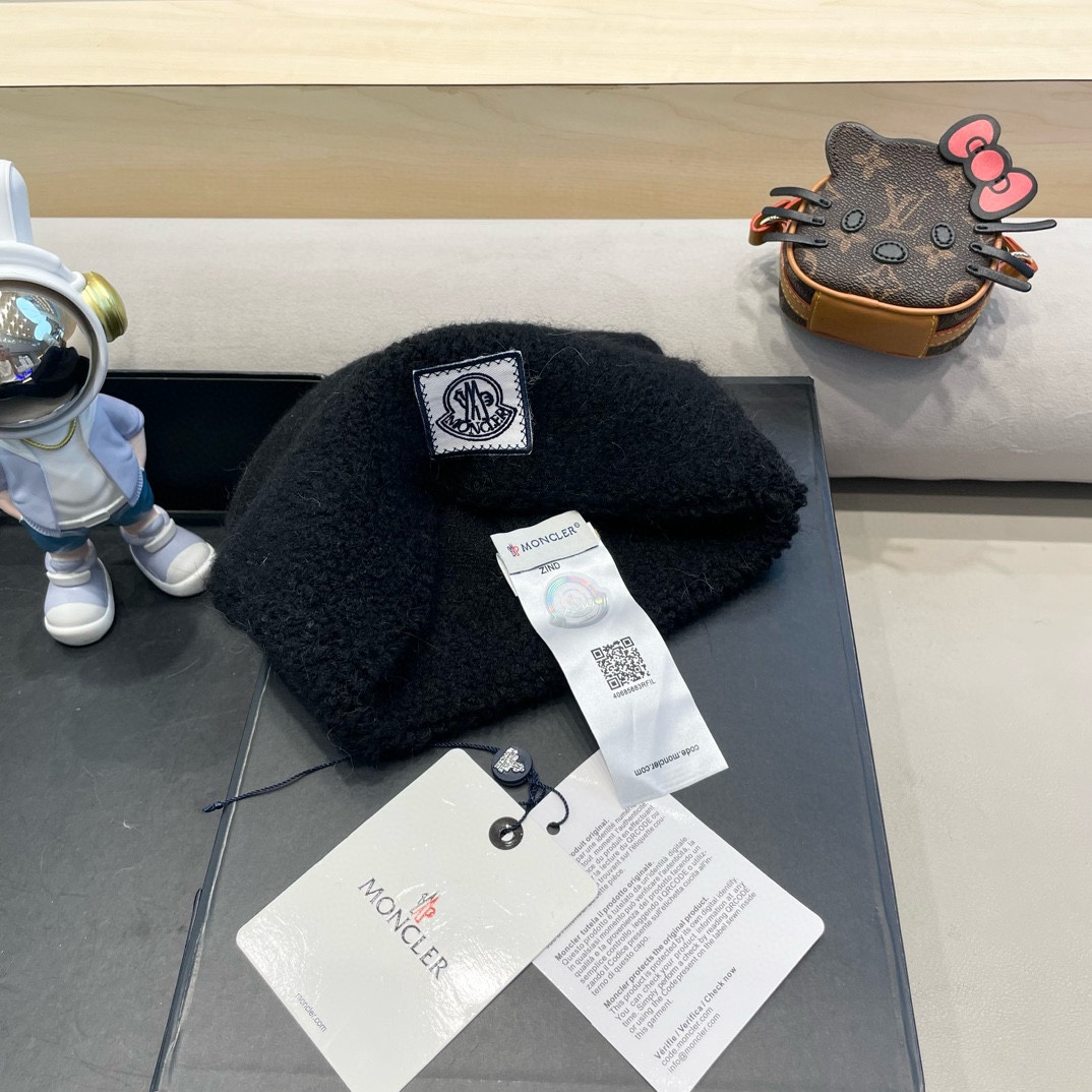  【MONCLER蒙口】2025早秋兔毛针织毛线帽，毛绒材质，非常百搭