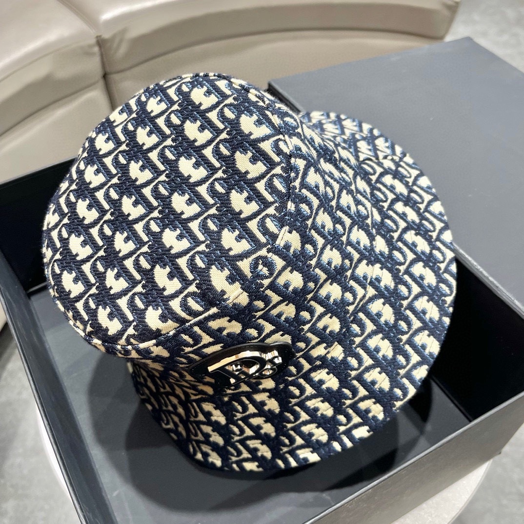 迪奥DIOR 春夏官网同步上线 韩版新款英式运动款重工定制款1:1原单品质 男女通用渔夫帽 绵麻地质面料