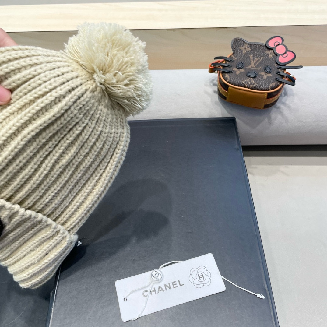 Chanel韩版毛球针织毛线帽子情侣加厚保暖护耳包头冷帽