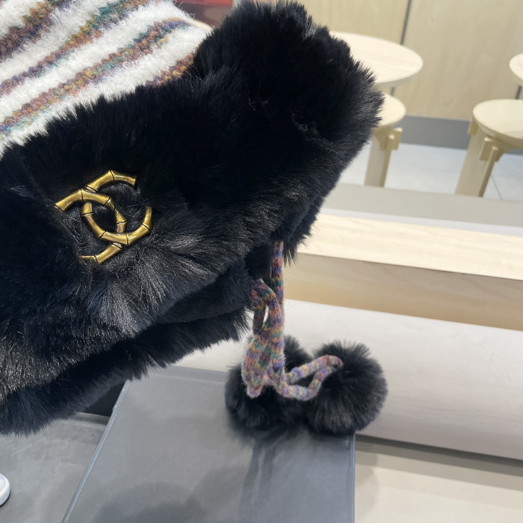 Chanel2024新款秋冬季蒙古帽女针织加绒加厚保暖护耳骑车防寒防风雷锋帽