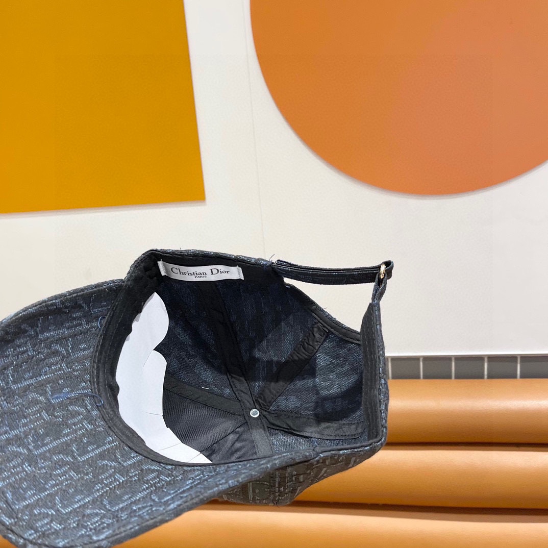  （DIOR迪奥】新款走量简约棒球帽🧢，新款出货，大牌款超好搭配，赶紧入手！