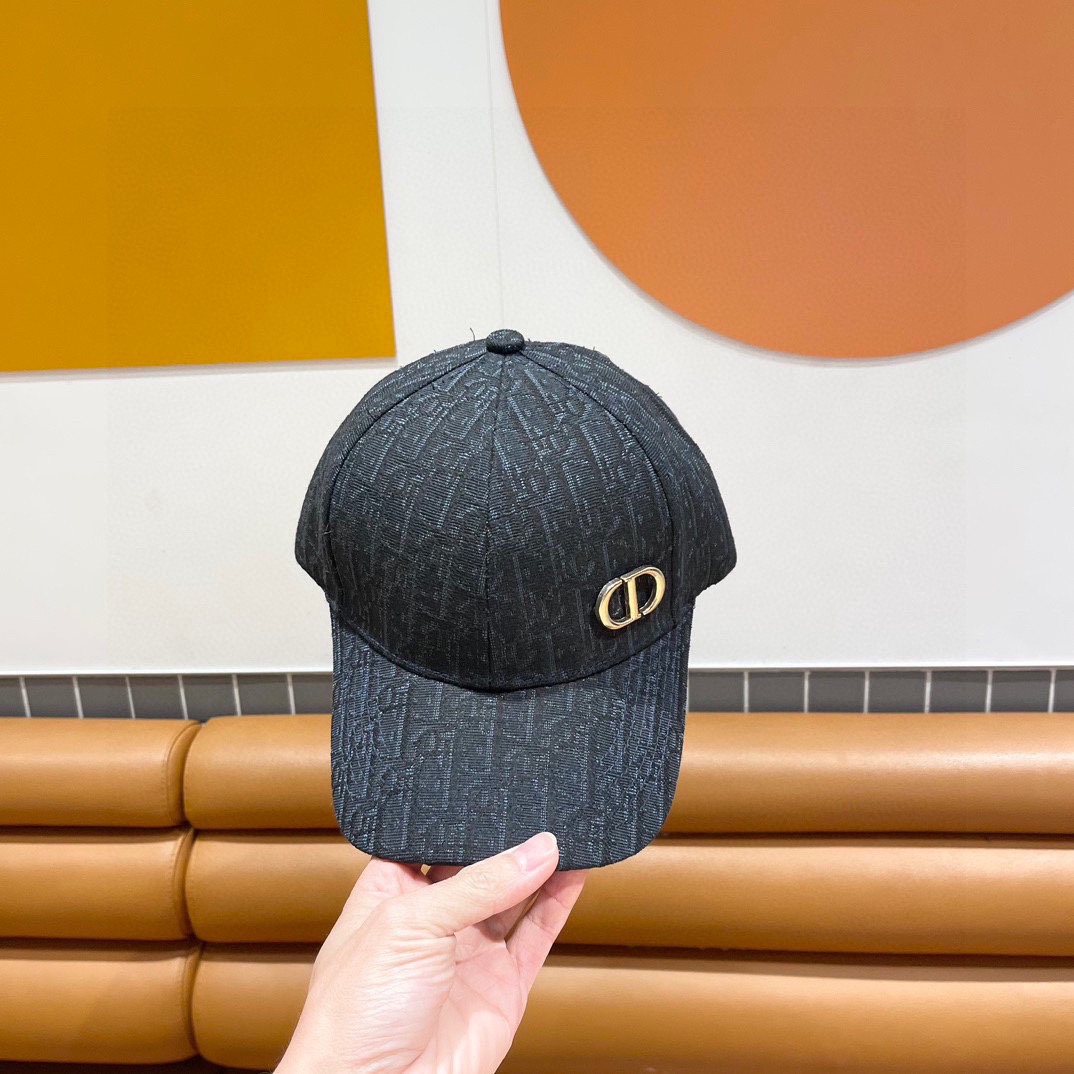  （DIOR迪奥】新款走量简约棒球帽🧢，新款出货，大牌款超好搭配，赶紧入手！