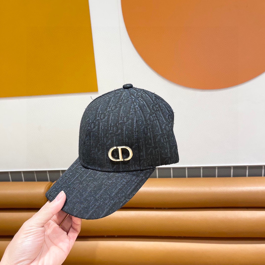 （DIOR迪奥】新款走量简约棒球帽🧢，新款出货，大牌款超好搭配，赶紧入手！