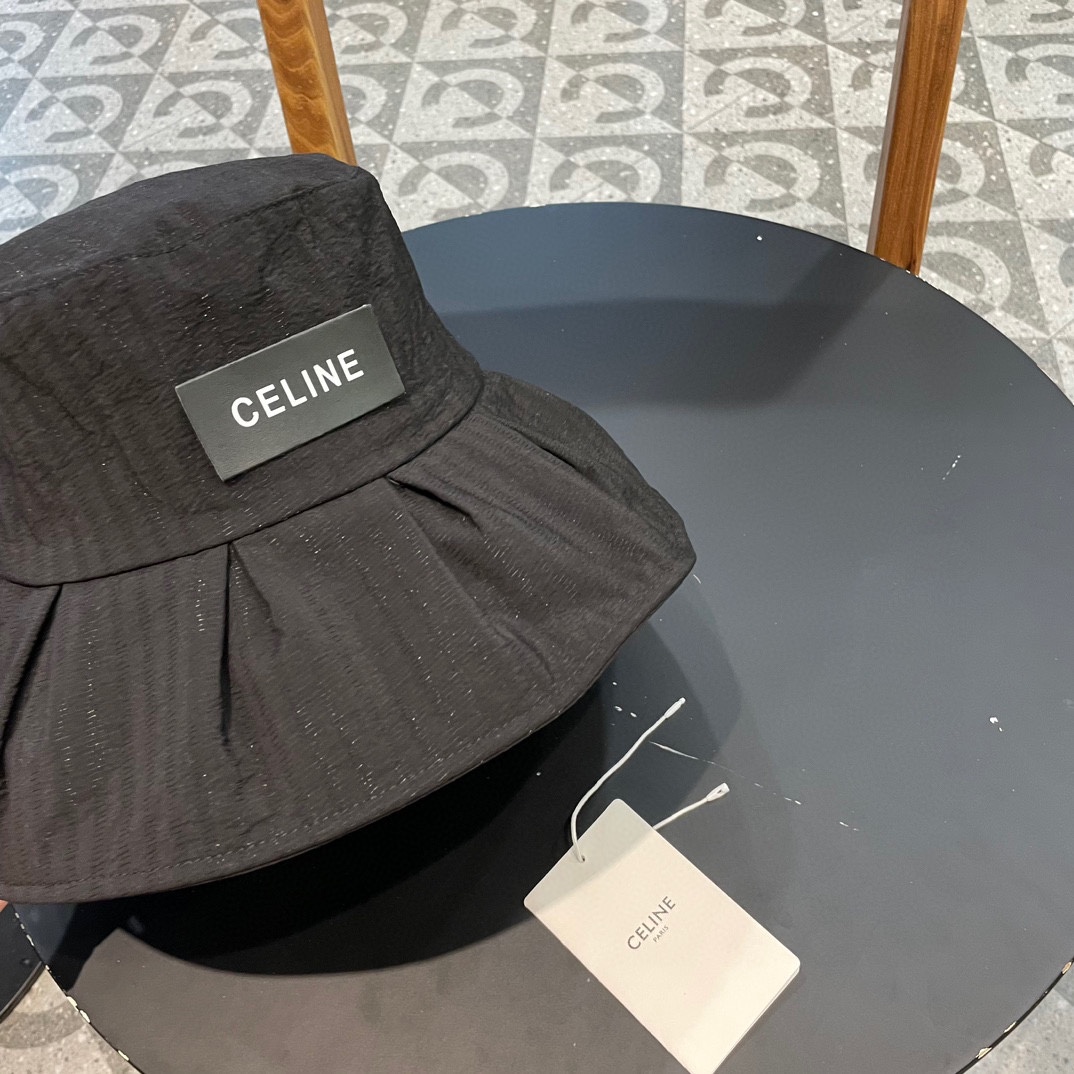 【CELINE塞琳】新款小香风渔夫帽，新款上架，百搭简约大方，今年最火爆