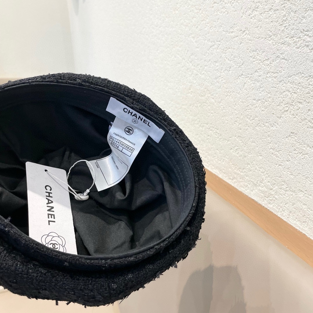 Chanel格子网红贝雷帽女百搭夏季薄款大头围复古帽子夏天画家八角帽黑色