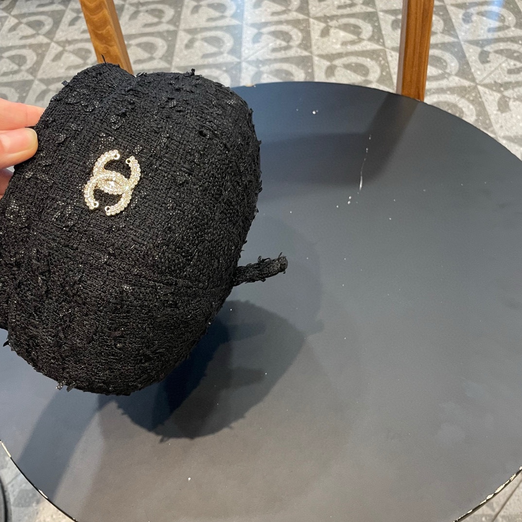 Chanel格子网红贝雷帽女百搭夏季薄款大头围复古帽子夏天画家八角帽黑色