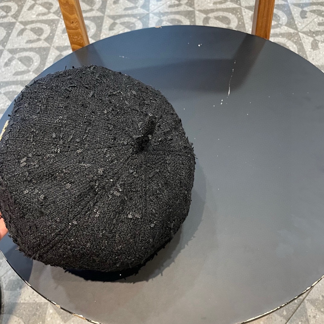 Chanel格子网红贝雷帽女百搭夏季薄款大头围复古帽子夏天画家八角帽黑色