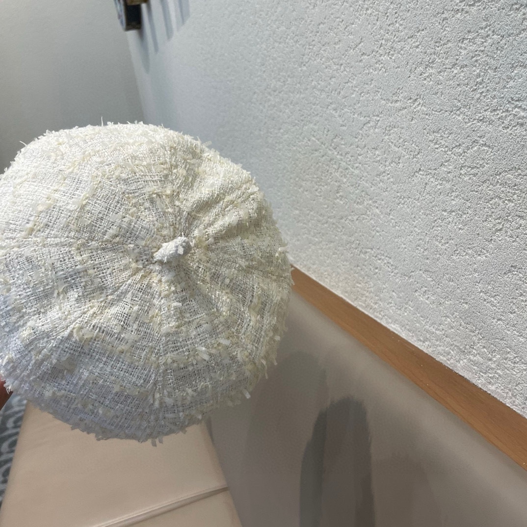 Chanel格子网红贝雷帽女百搭夏季薄款大头围复古帽子夏天画家八角帽黑色