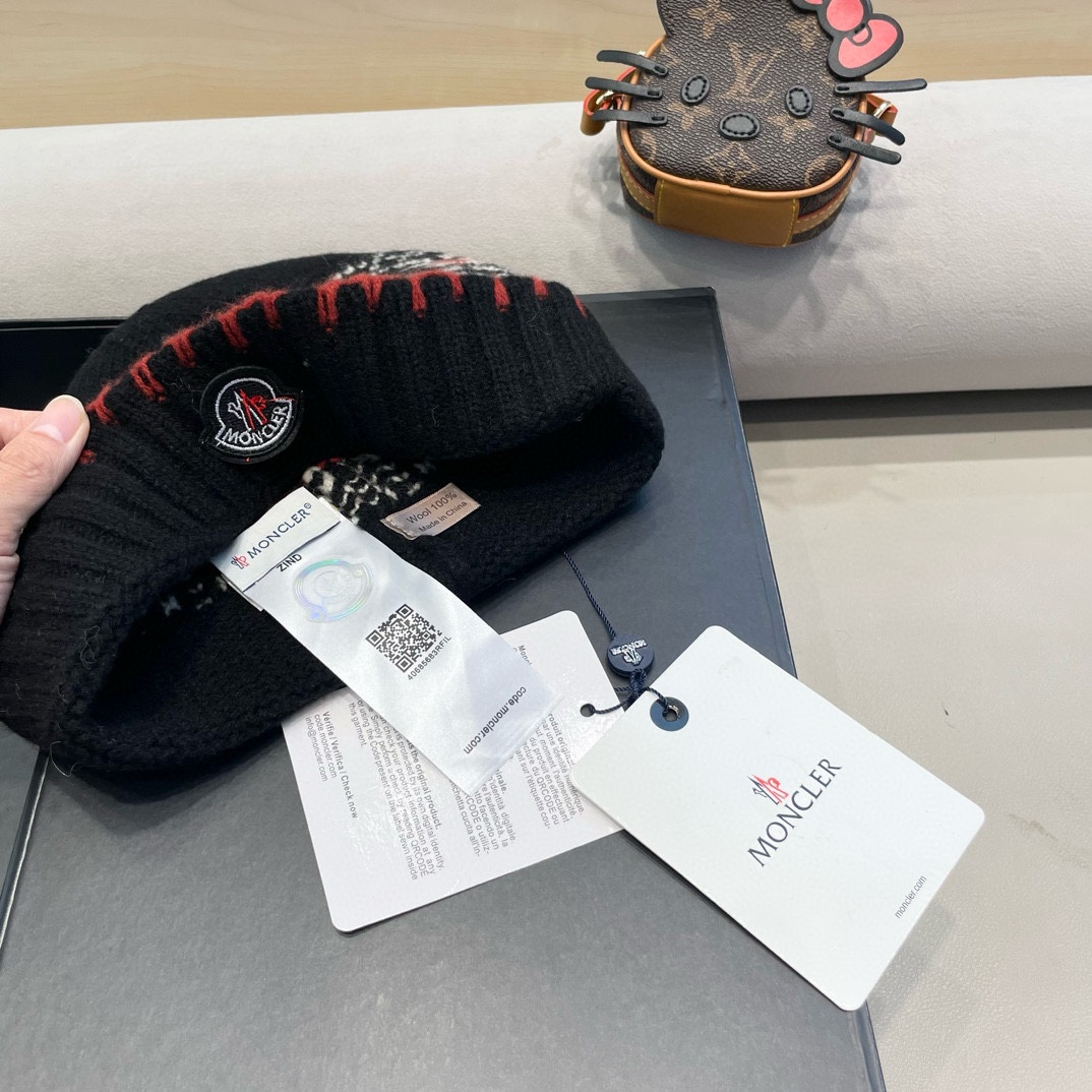   moncler2025新款提花毛线帽女秋冬保暖100%羊毛护耳大头围针织帽子显脸小