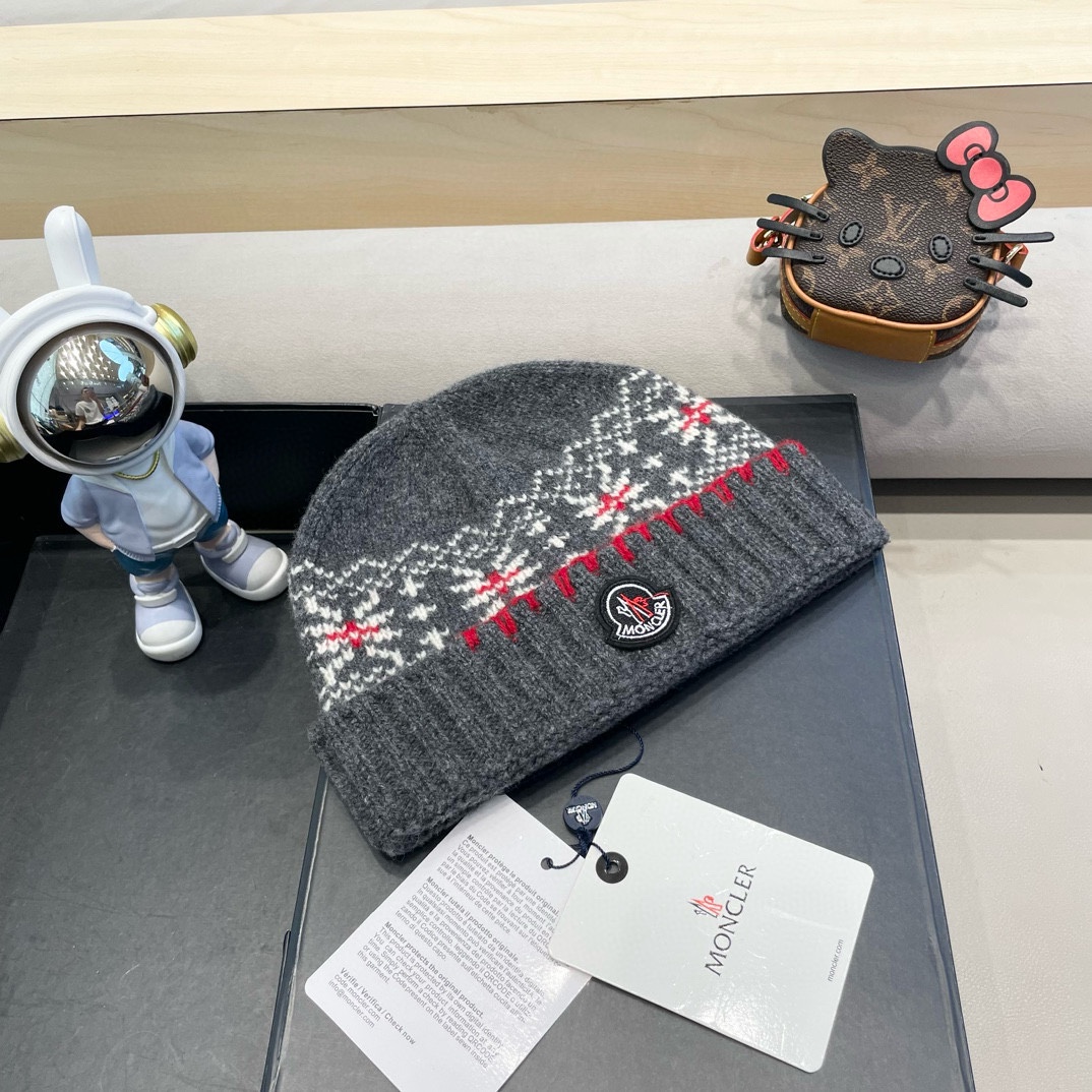   moncler2025新款提花毛线帽女秋冬保暖100%羊毛护耳大头围针织帽子显脸小