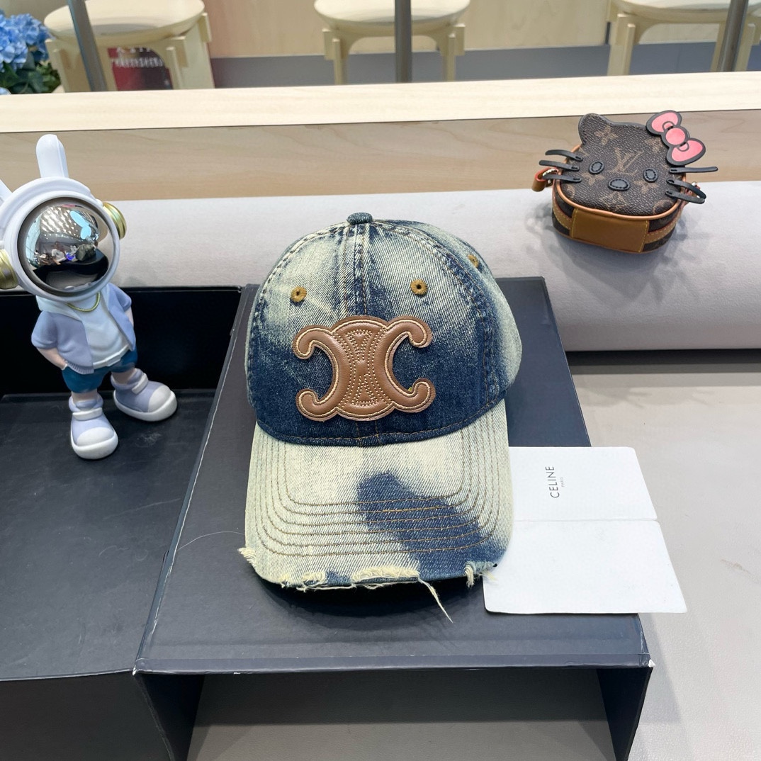  赛琳 CELINE 洗水棒球帽🧢 🔥新款棒球帽🧢，出街必备超好搭配，高品质 内标齐全，赶紧入手！