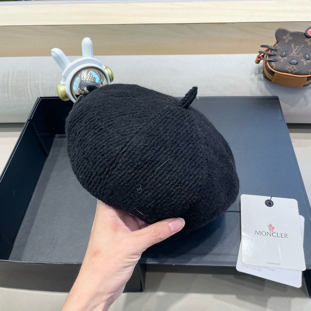   moncler 贝雷帽升级版秋冬纯色文艺复古画家帽子针织蓓蕾帽女生
