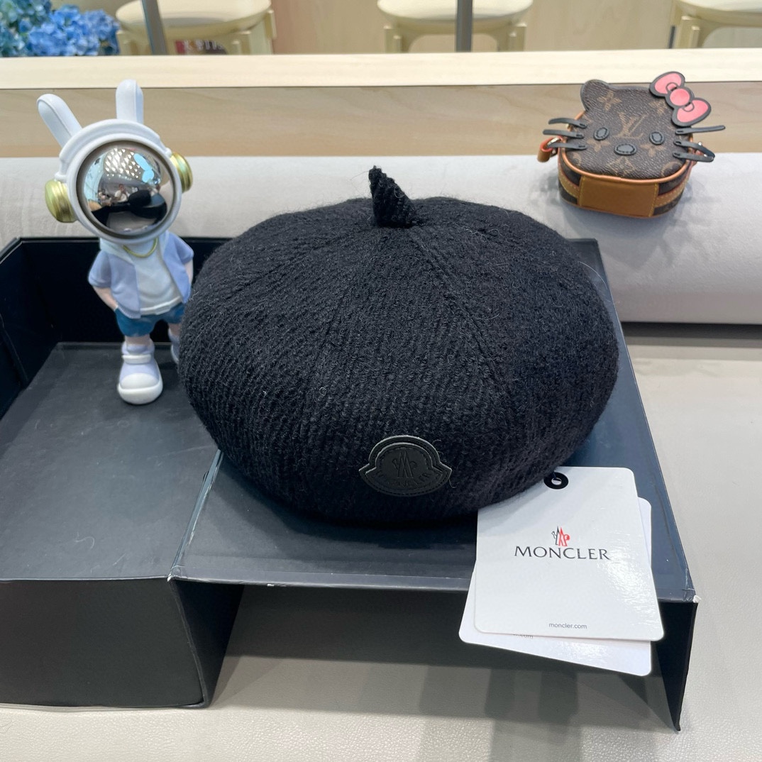 NO:362823,Moncler Beret upgraded version autumn and winter solid color retro painter hat knitted bud hat girls hat straw hat fisherman hat baseball hat knitted hat, hat, espadrilles, hatsmoncler 贝雷帽升级版秋冬纯色文艺复古画家帽子针织蓓蕾帽女生帽子草帽渔夫帽棒球帽针织帽,帽子,espadrilles,hats,hat