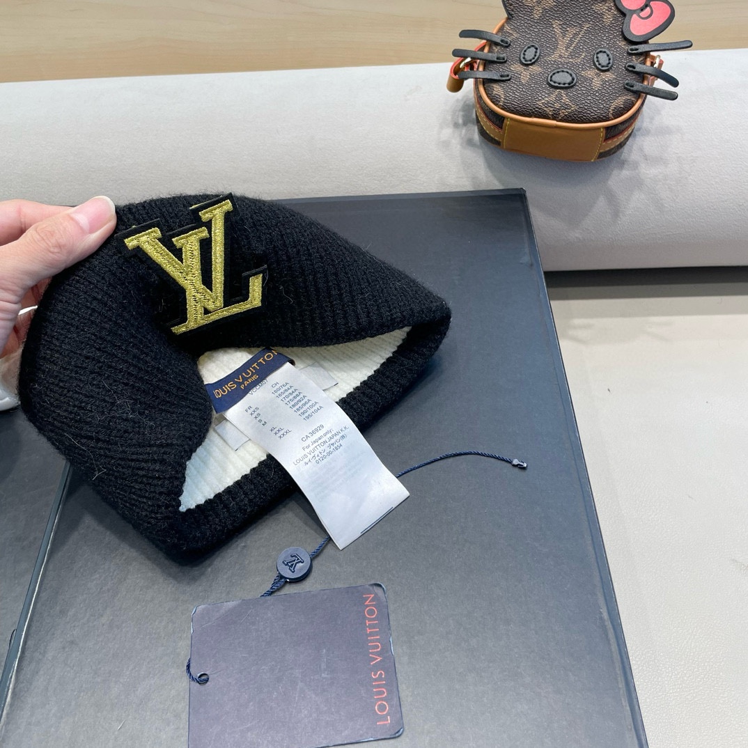  路易威登lv双拼色双层加厚保暖毛线帽子女冬韩版潮ins减龄显脸小情侣针织帽