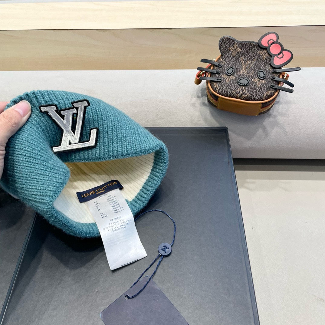  路易威登lv双拼色双层加厚保暖毛线帽子女冬韩版潮ins减龄显脸小情侣针织帽