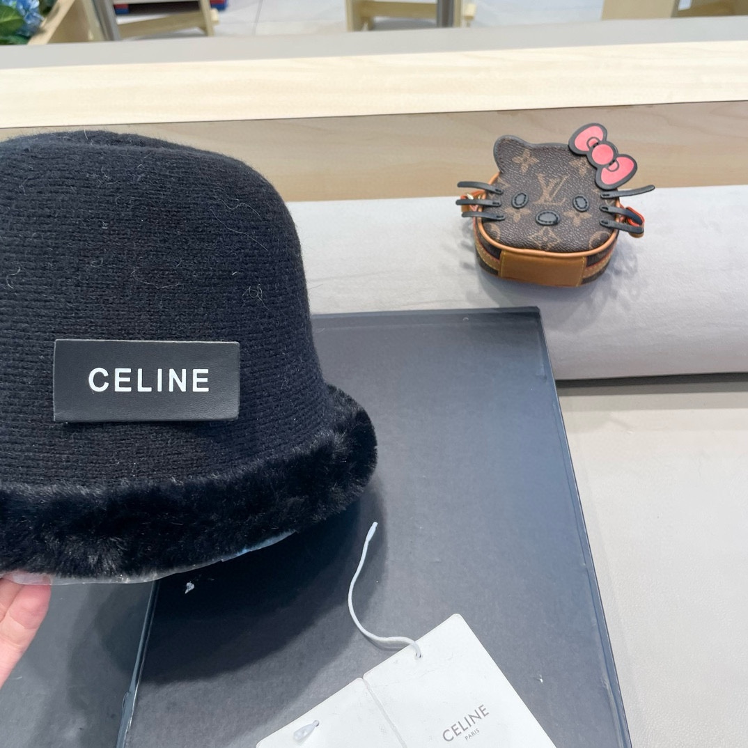 Celine赛琳保暖渔夫帽女毛毛绒帽大头围水桶帽子卡其色显脸小盆帽毛茸茸