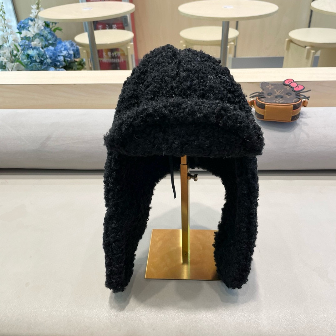  上新！路易威登 LouisVuitton羊羔毛雷锋帽女冬季加绒保暖防寒时尚包头帽围脖一体骑行护耳帽潮