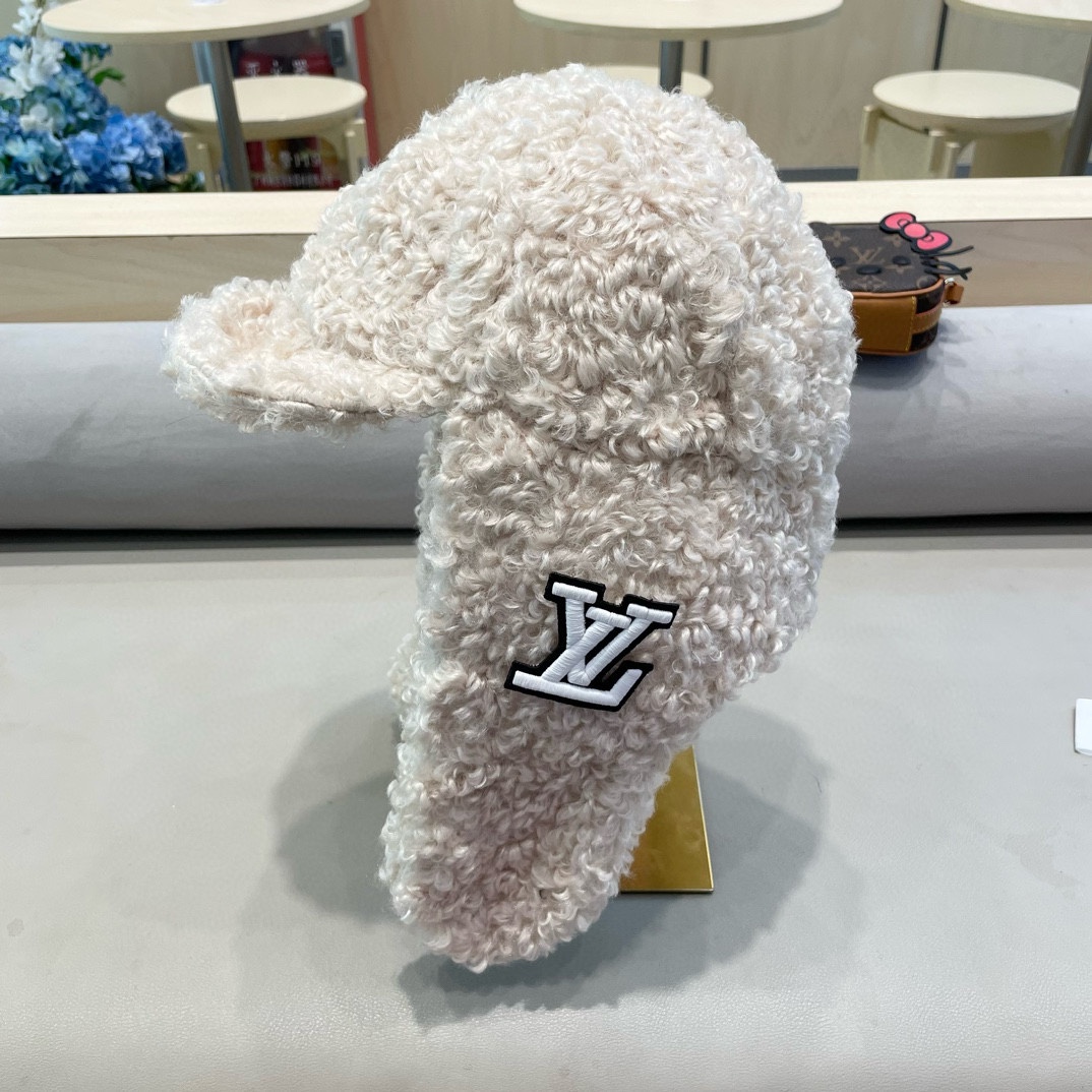  上新！路易威登 LouisVuitton羊羔毛雷锋帽女冬季加绒保暖防寒时尚包头帽围脖一体骑行护耳帽潮