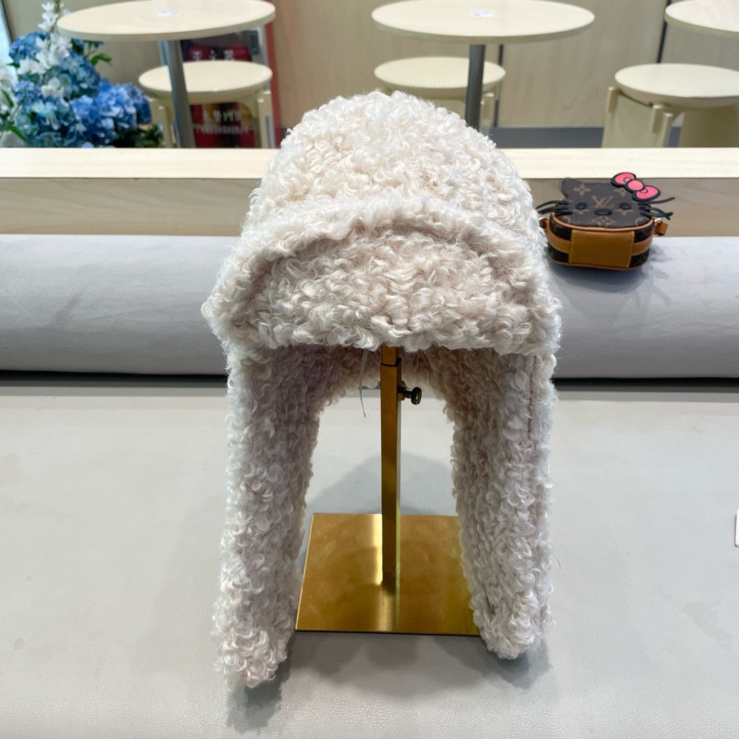  上新！路易威登 LouisVuitton羊羔毛雷锋帽女冬季加绒保暖防寒时尚包头帽围脖一体骑行护耳帽潮