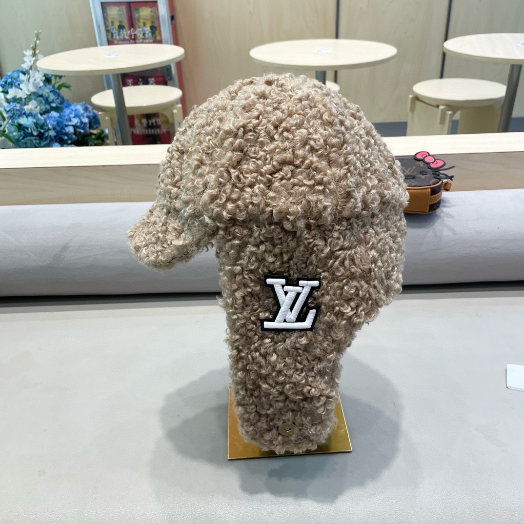  上新！路易威登 LouisVuitton羊羔毛雷锋帽女冬季加绒保暖防寒时尚包头帽围脖一体骑行护耳帽潮