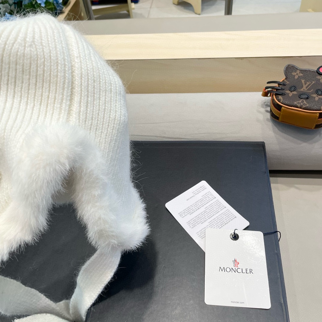 MONCLER蒙口🎩兔毛混纺加绒针织护耳帽女洋气冬季防寒保暖加厚雷锋帽毛线套头帽