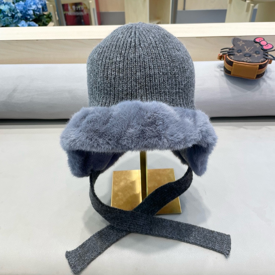 MONCLER蒙口🎩兔毛混纺加绒针织护耳帽女洋气冬季防寒保暖加厚雷锋帽毛线套头帽