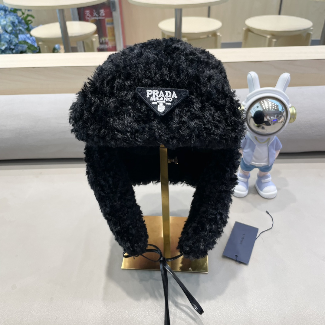  普拉达Prada羊羔毛护耳帽子雷锋帽保暖飞行帽子女秋冬高级感2024新款滑雪帽潮