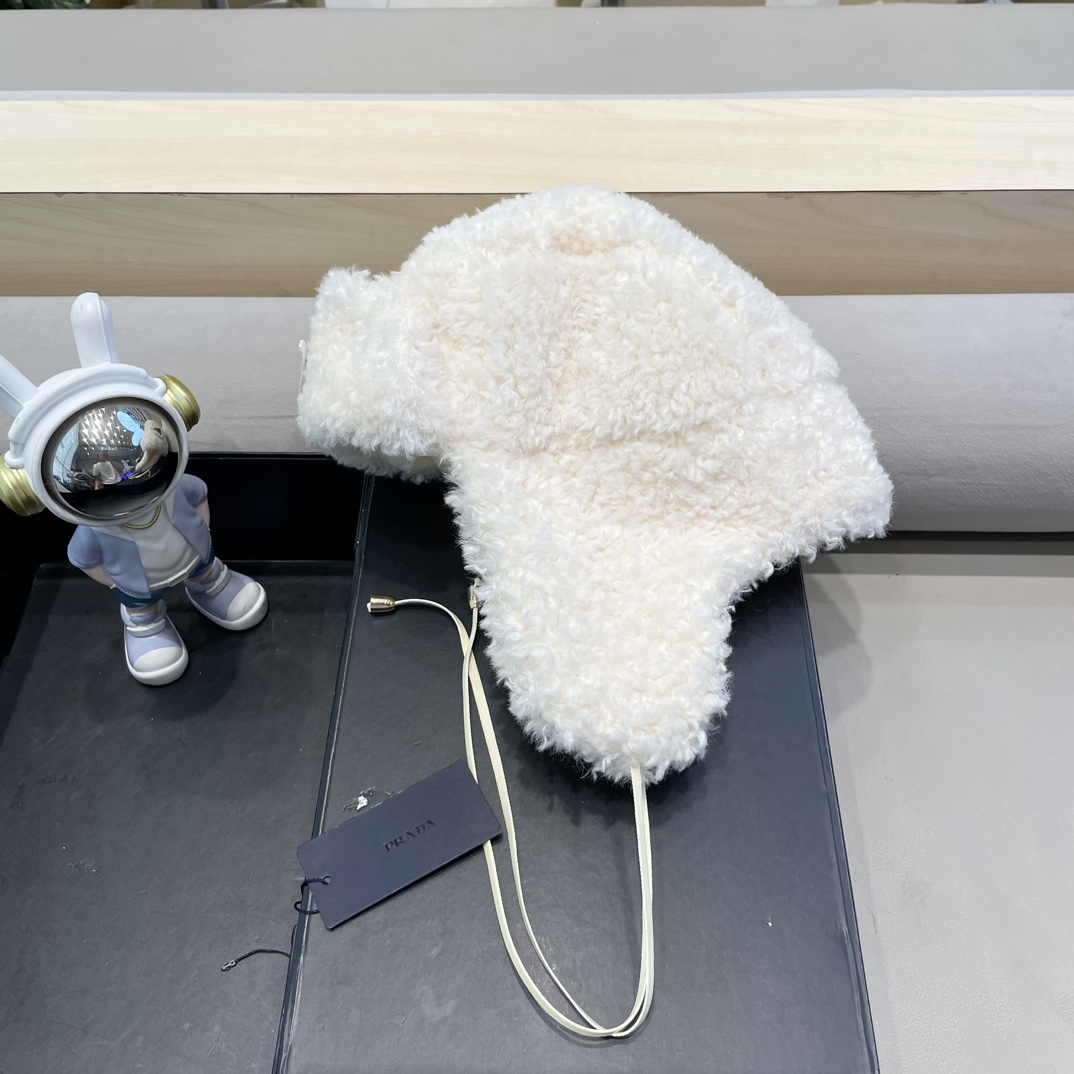  普拉达Prada羊羔毛护耳帽子雷锋帽保暖飞行帽子女秋冬高级感2024新款滑雪帽潮