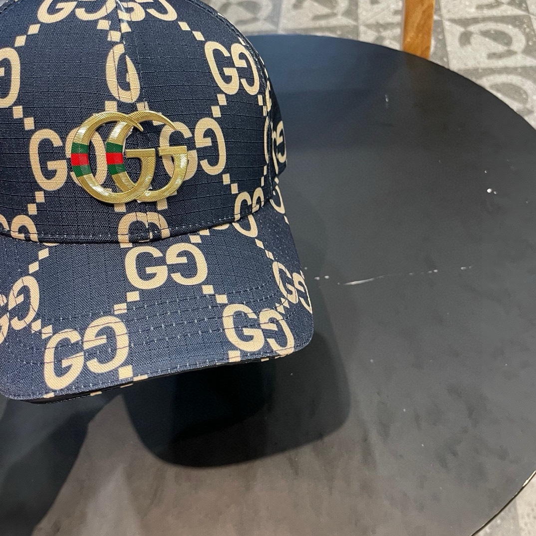 古奇棒球帽️GUCCI官网新品棒球帽原单品质火爆来袭工艺非常精美高档大气上档次！低调奢华方便携带！跑量！