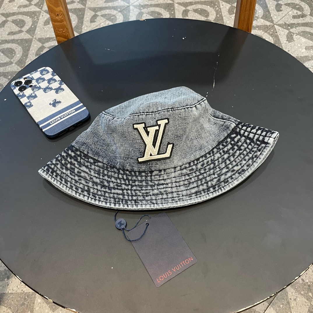  lv渔夫帽🎩路易威登 LV，可以戴N多年的款式，时尚高端