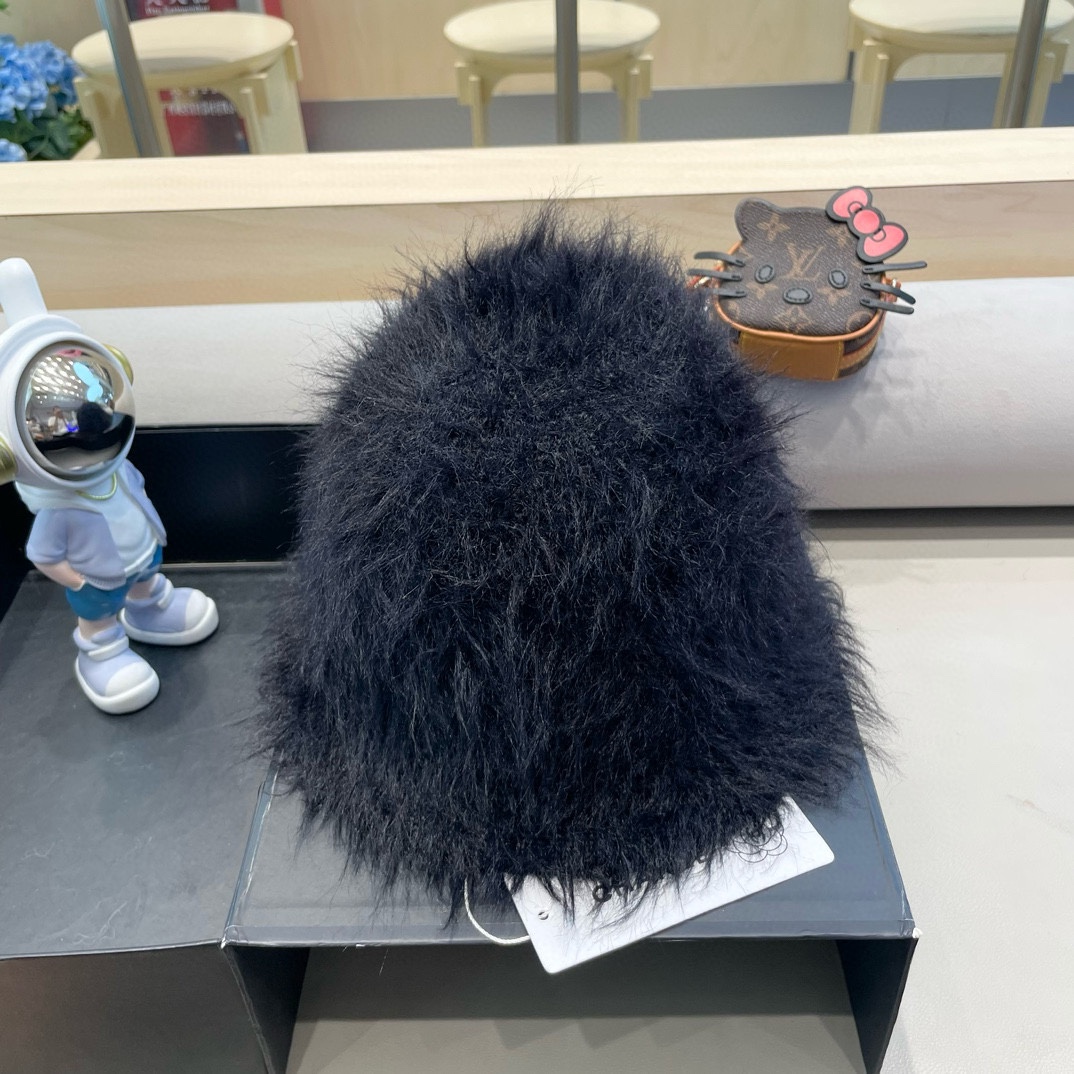 Chanel毛绒水桶帽子女冬天日系甜美显脸小渔夫帽美拉德保暖护耳百搭盆帽