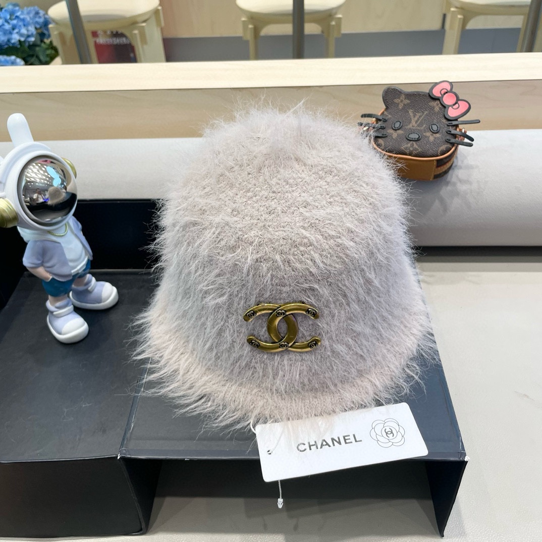 Chanel毛绒水桶帽子女冬天日系甜美显脸小渔夫帽美拉德保暖护耳百搭盆帽