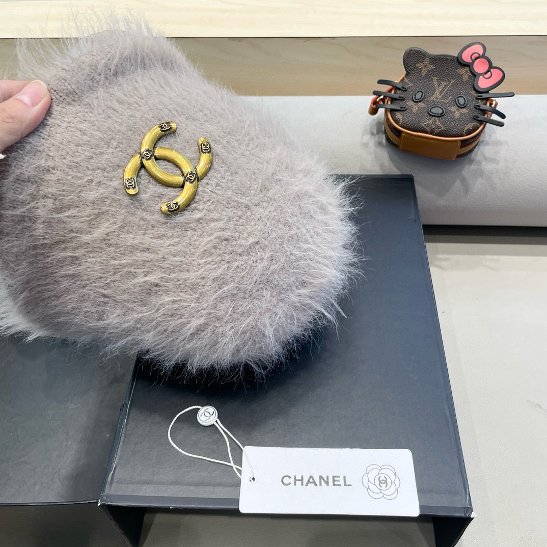 Chanel毛绒水桶帽子女冬天日系甜美显脸小渔夫帽美拉德保暖护耳百搭盆帽