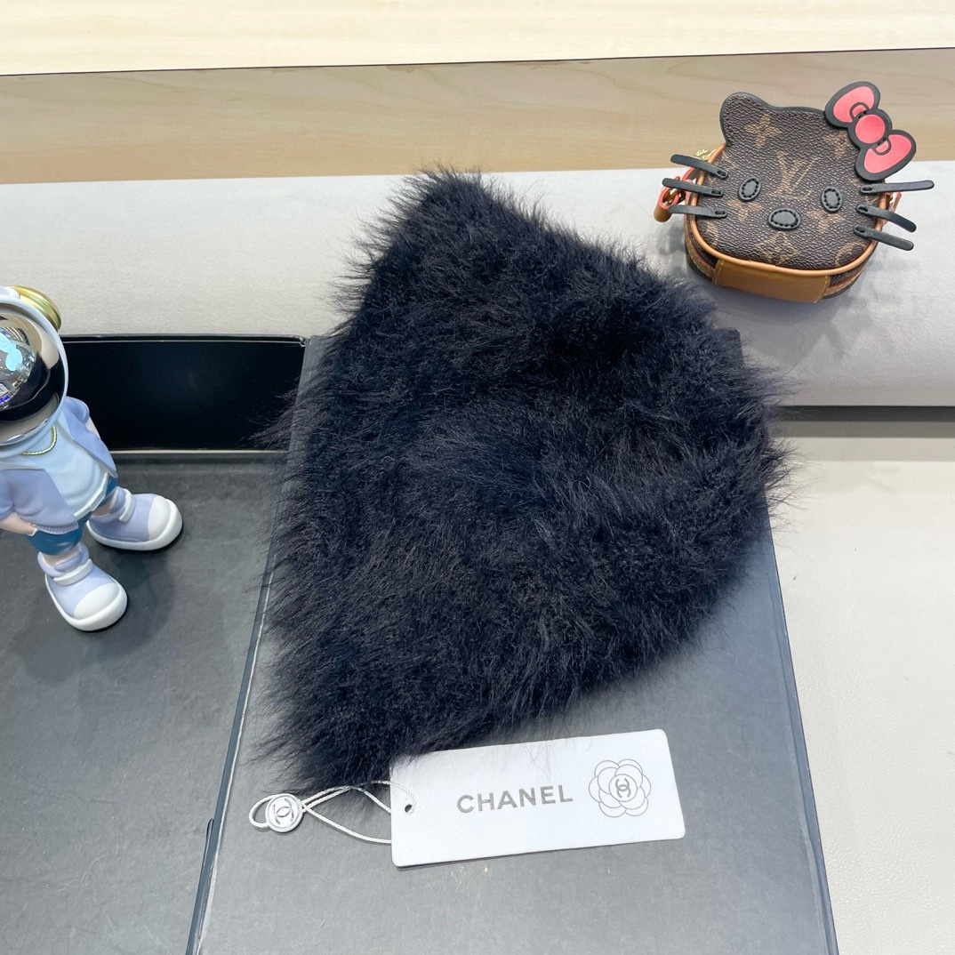 Chanel毛绒水桶帽子女冬天日系甜美显脸小渔夫帽美拉德保暖护耳百搭盆帽